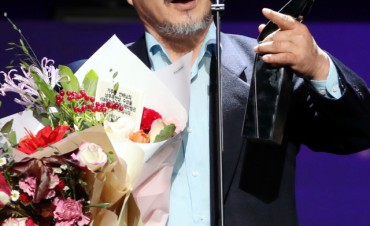 [2019 부일영화상] 남우주연상 ‘강변호텔’ 기주봉